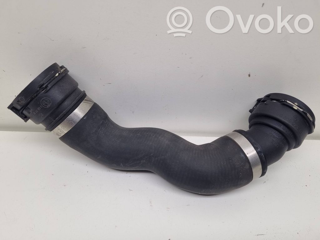 BMW 5 F10 F11 Conductă/furtun lichid de răcire motor 