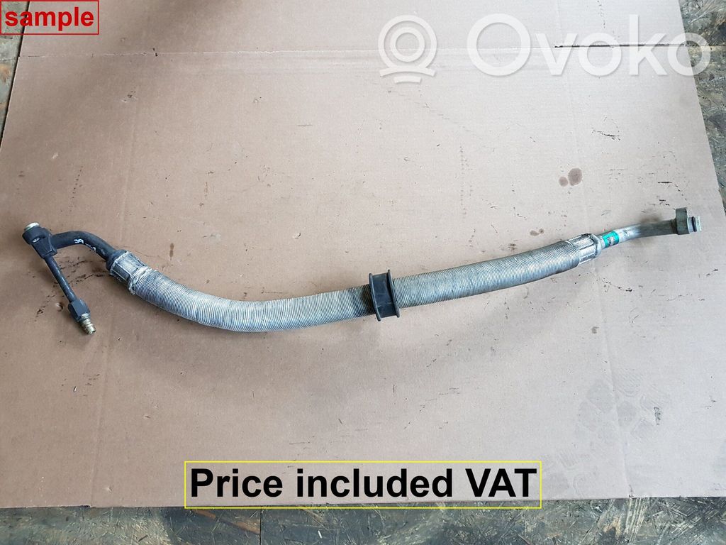 BMW 5 E39 Ilmastointilaitteen putki (A/C) 