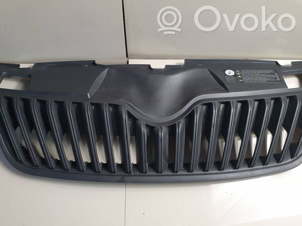 Skoda Fabia Mk2 (5J) Front grill 