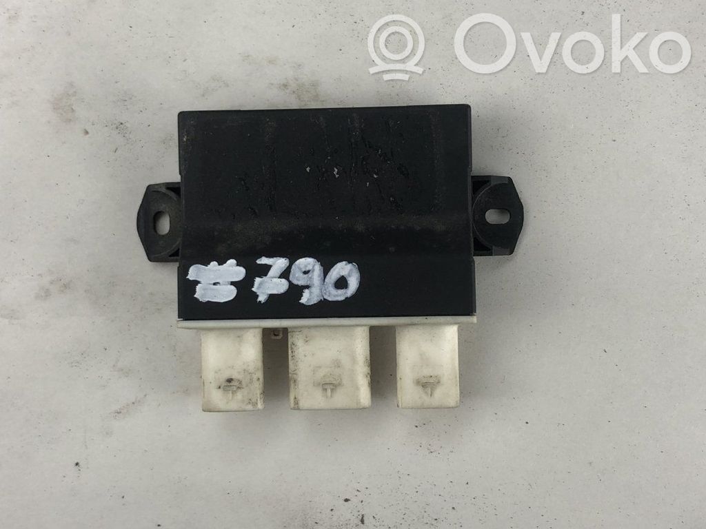 Ford Kuga II Tailgate/trunk control unit/module 