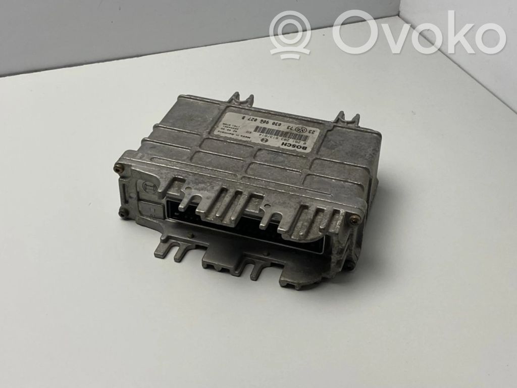 Volkswagen Golf III Engine control unit/module 