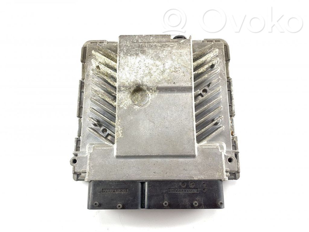 Volkswagen PASSAT B6 Engine control unit/module 