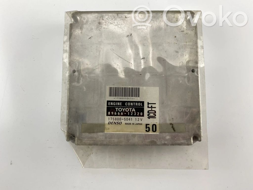 Toyota Corolla Verso E121 Engine control unit/module 