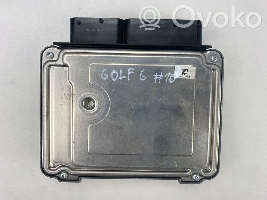 Volkswagen Golf VI Engine control unit/module 