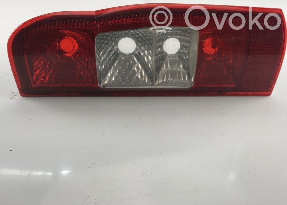 Rear/tail lights