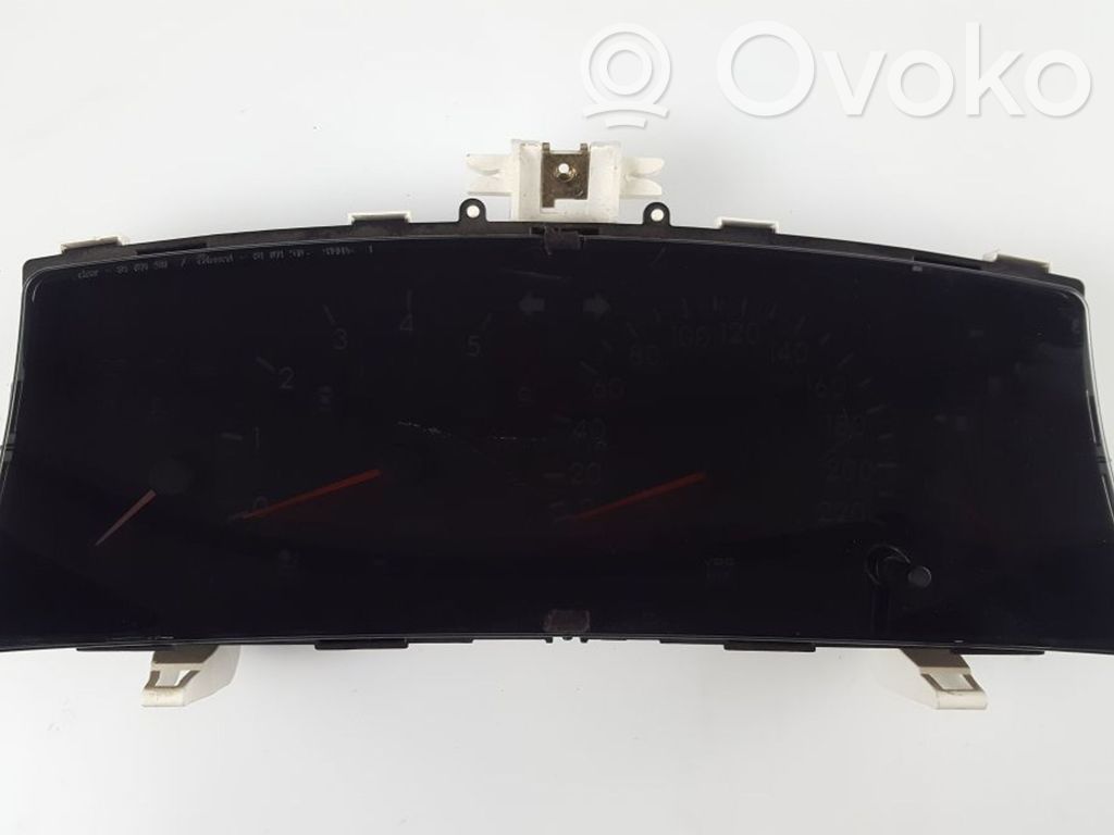 Toyota Corolla E120 E130 Nopeusmittari (mittaristo) 