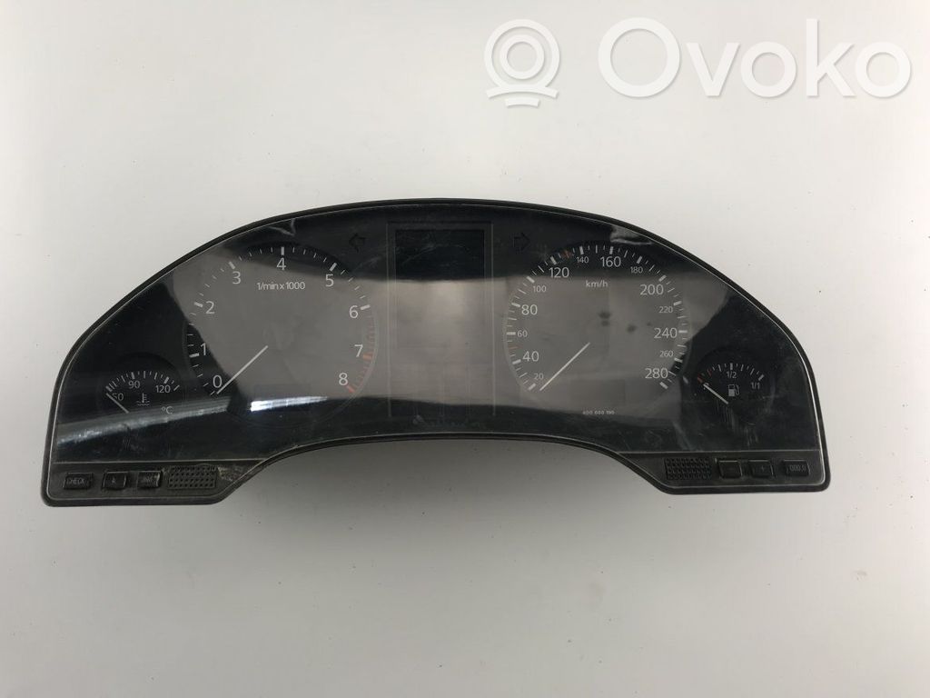 Audi A8 S8 D2 4D Speedometer (instrument cluster) 