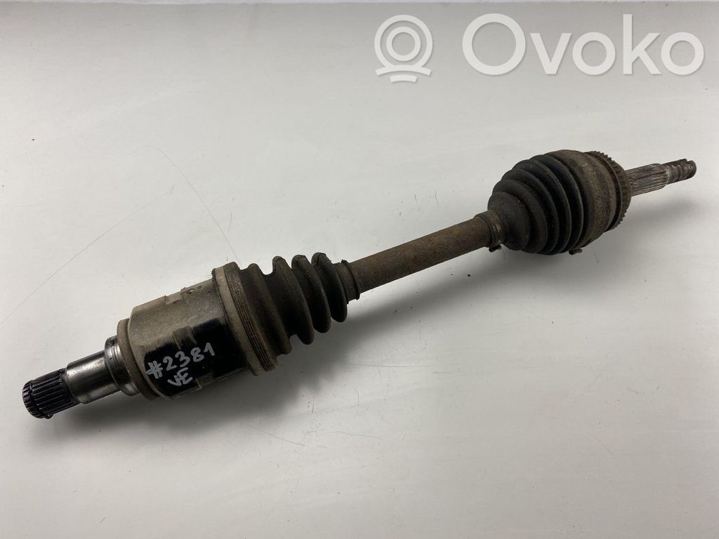 Toyota Corolla E120 E130 Etuvetoakseli 