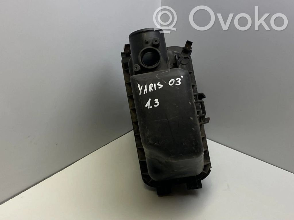 Toyota Yaris Air filter box 