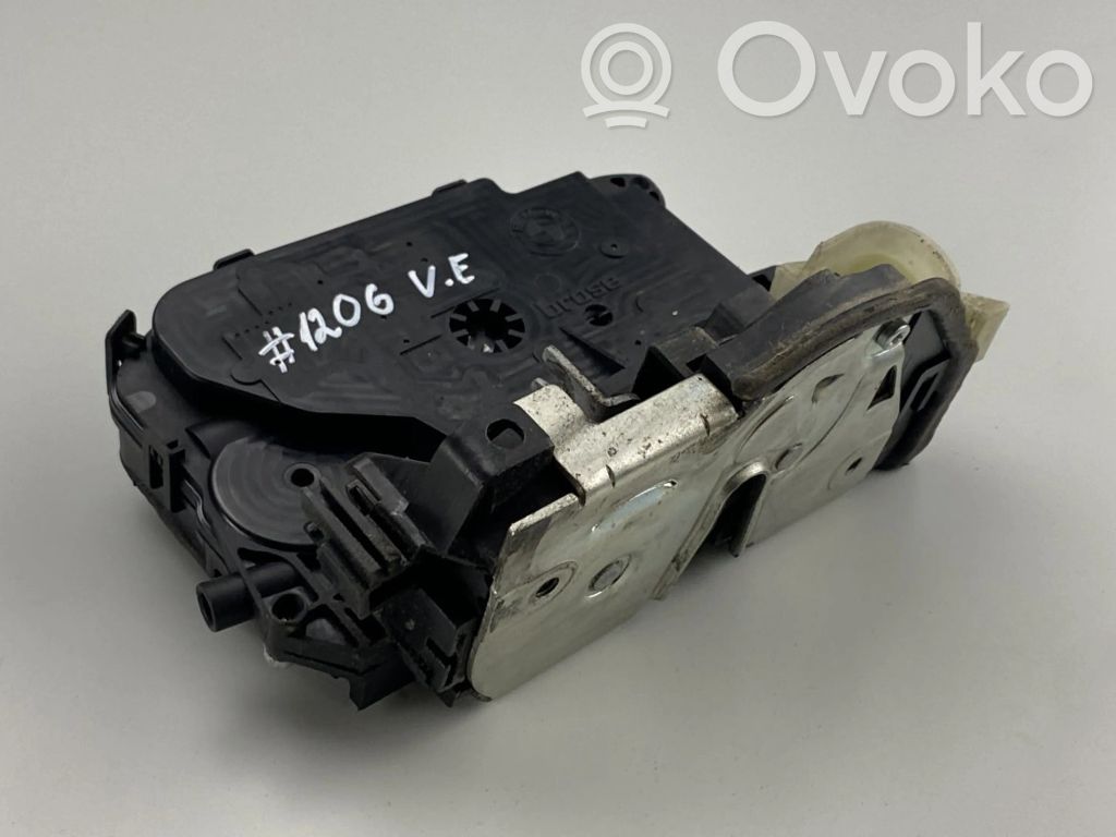 BMW 3 E90 E91 Front door lock 