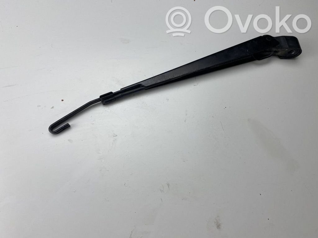 Brazo del limpiaparabrisas trasero