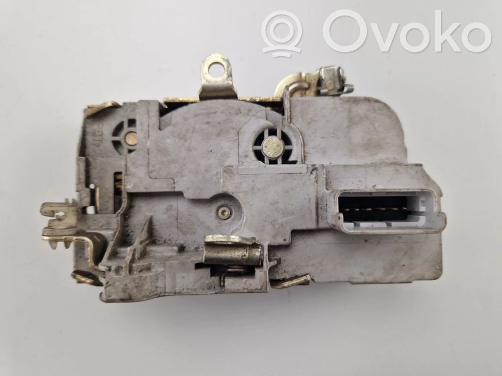 Peugeot Partner Front door lock 