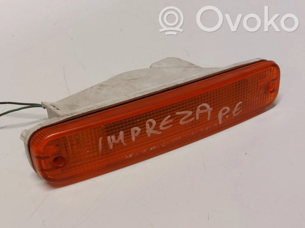 Subaru Impreza I Front indicator light 