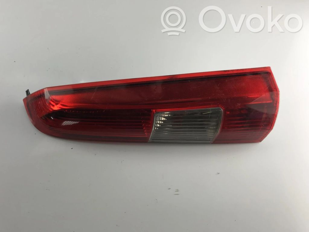 Volvo XC70 Rear/tail lights 
