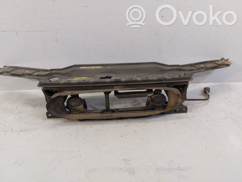 Radiatoru panelis   9190177