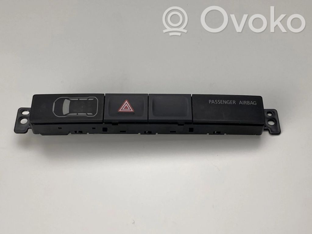 Mitsubishi L200 Alarm switch 