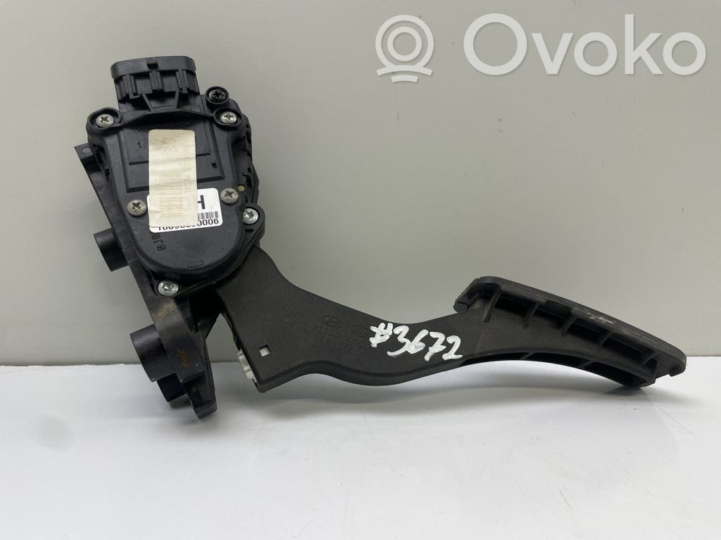 Hyundai i30 Accelerator throttle pedal 