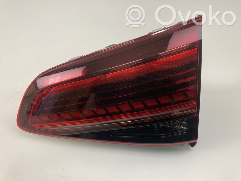 Volkswagen Golf VII Luci posteriori del portellone del bagagliaio 