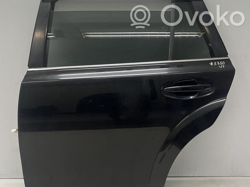 Subaru Legacy Puerta trasera 