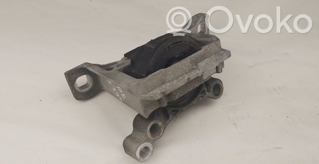 Ford Kuga II Engine mounting bracket 