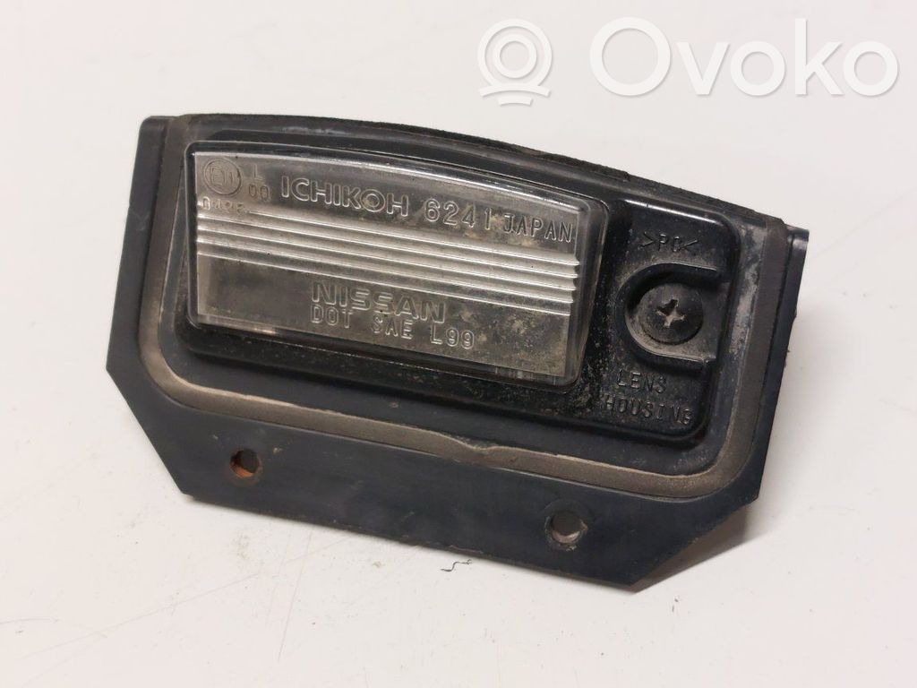 Nissan Murano Z50 Lampa oświetlenia tylnej tablicy rejestracyjnej 