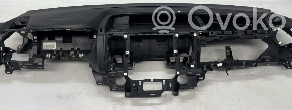 Opel Vivaro Panelė 