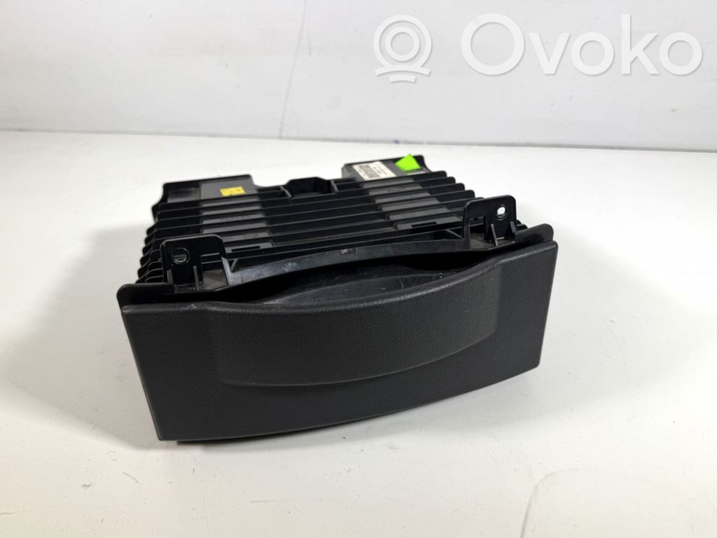 Chrysler Grand Voyager V Portavasos 