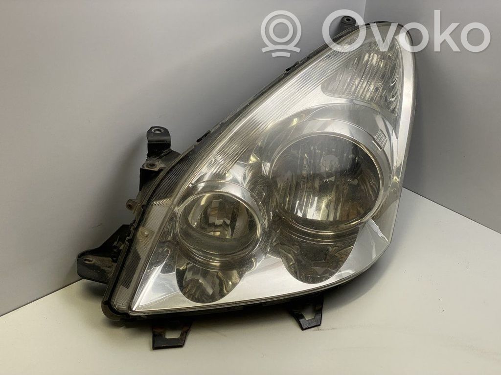 Toyota Corolla Verso E121 Headlight/headlamp 