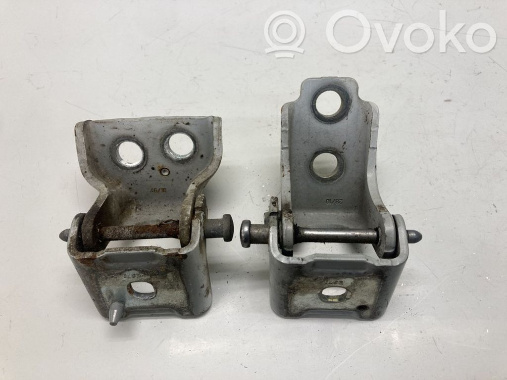 Peugeot 508 Front door lower hinge 