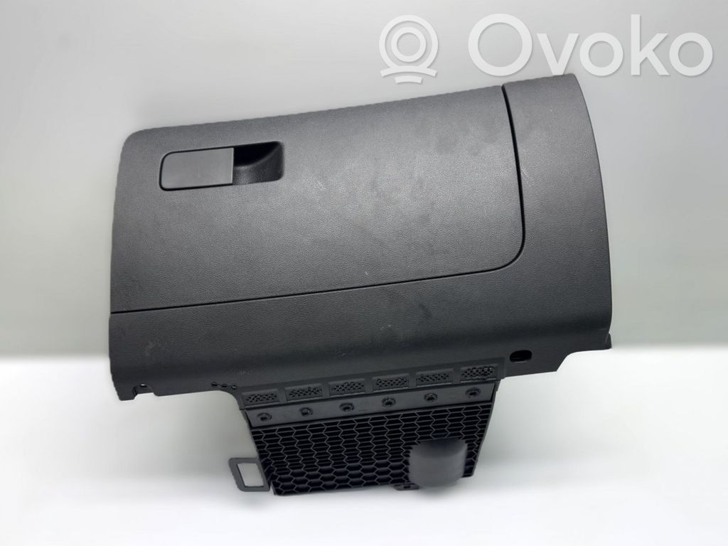 Seat Toledo IV (NH) Daiktadėžės (bordačioko) komplektas 