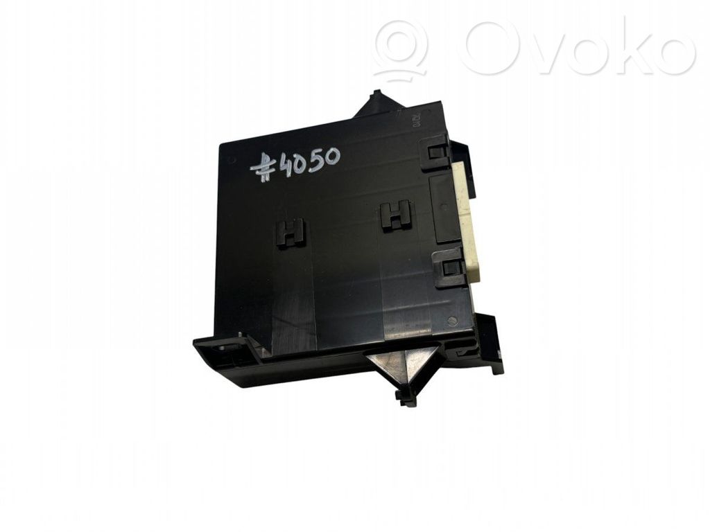 Subaru Legacy Comfort/convenience module 
