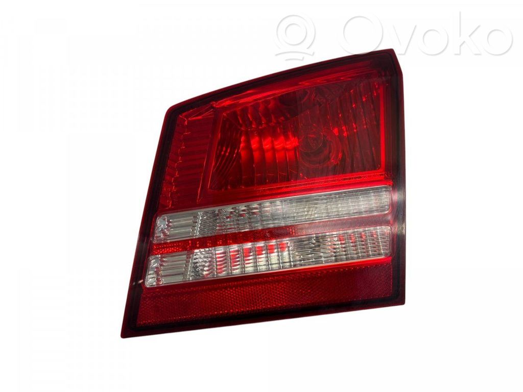 Dodge Journey Aizmugurējais lukturis pārsegā 