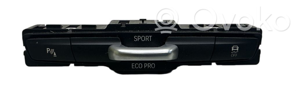 BMW 2 F46 Un conjunto de interruptores 