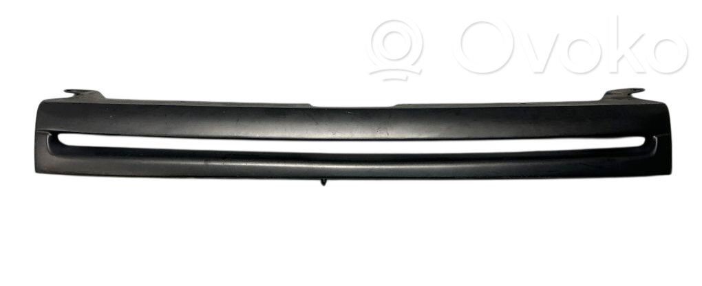 Mitsubishi Outlander Etusäleikkö 
