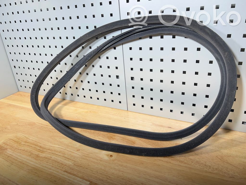 Front door rubber seal