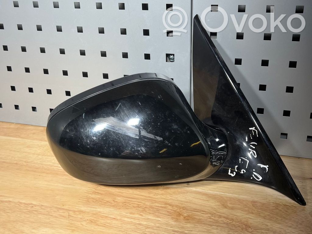 Front door electric wing mirror