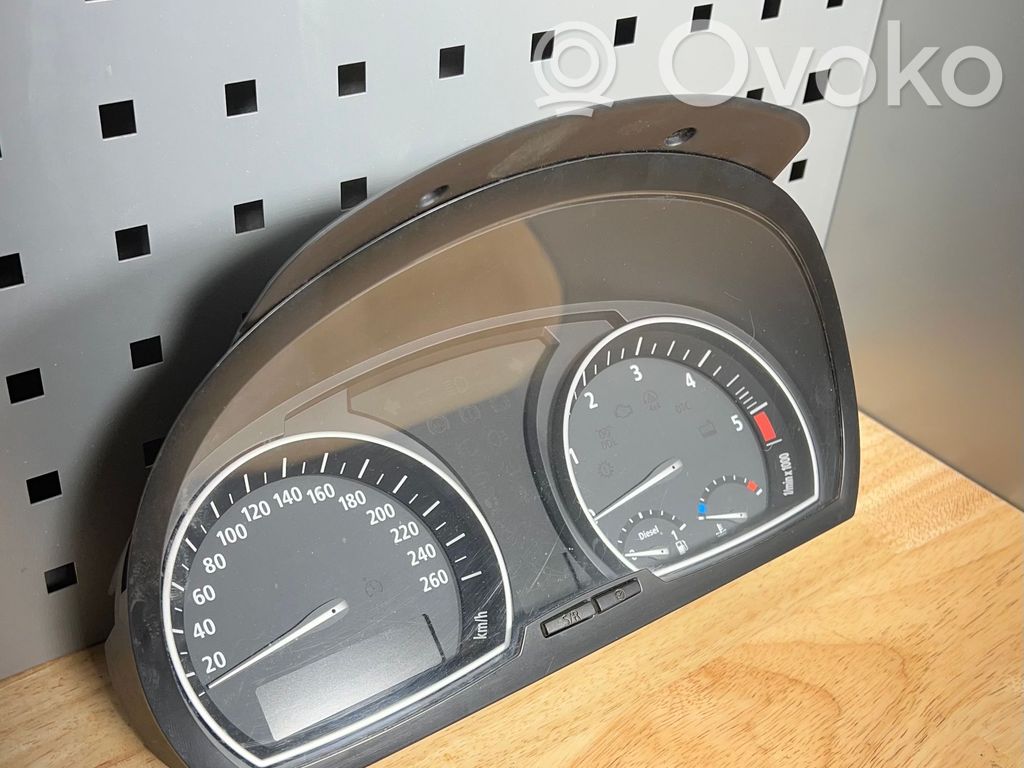 BMW X3 E83 Speedometer (instrument cluster) 