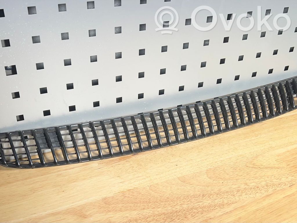 BMW 3 E46 Bonnet/hood grill 