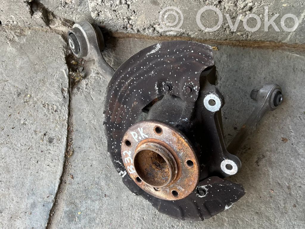 Front wheel hub spindle knuckle   6764443