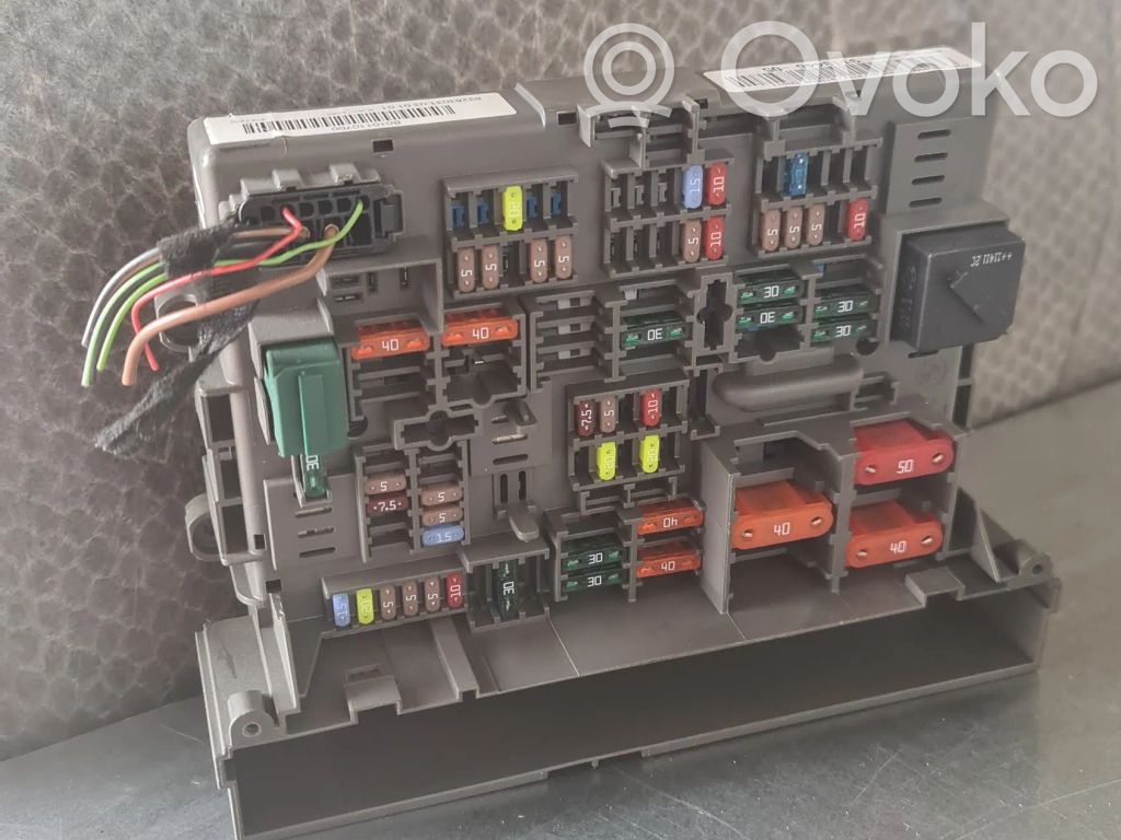 BMW 3 E92 E93 Juego de caja de fusibles 