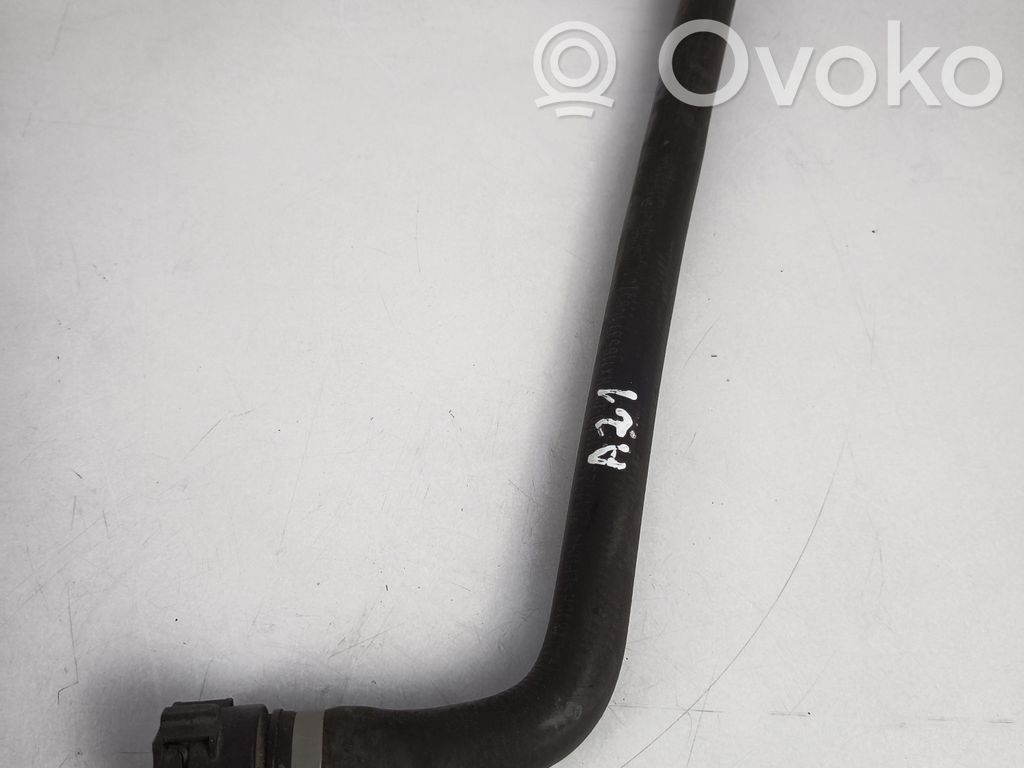 BMW X3 E83 Engine coolant pipe/hose 