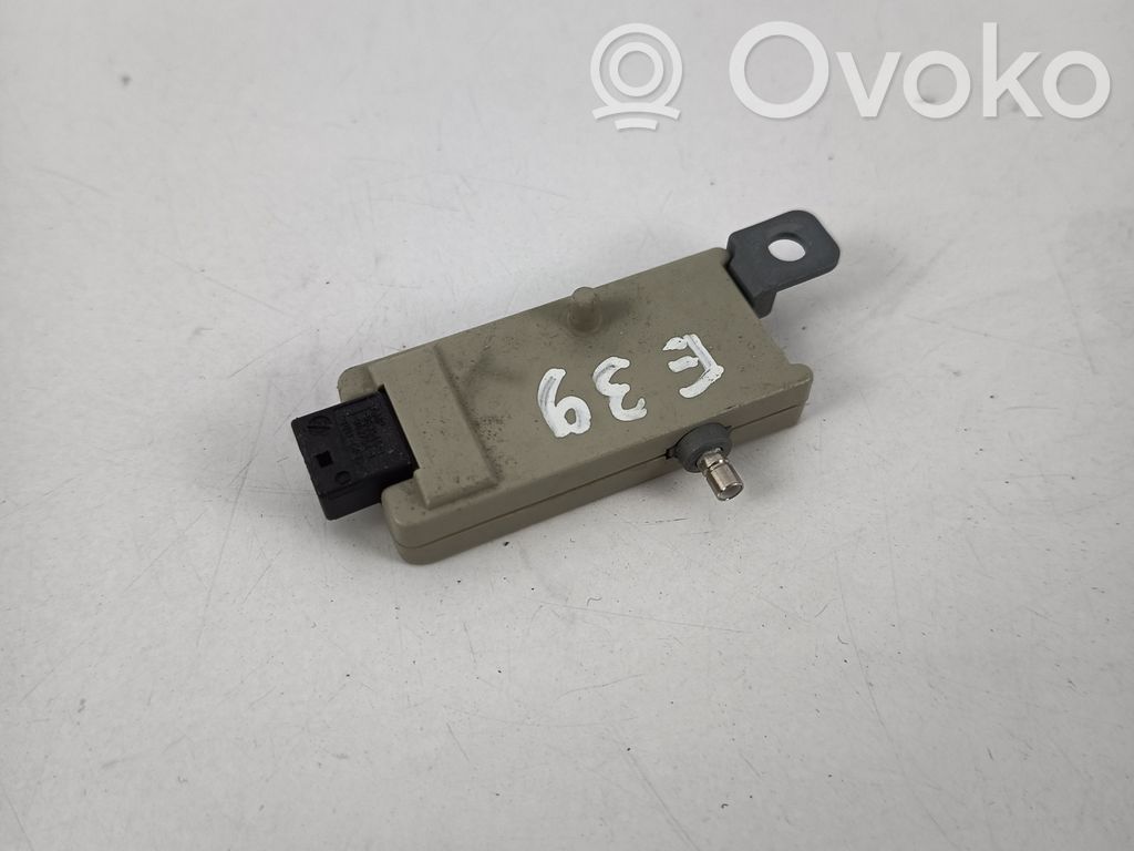BMW 5 E39 Antenos stiprintuvas 