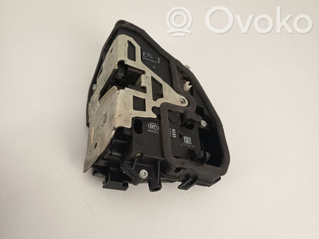Front door lock   7229471,924378,0909160616