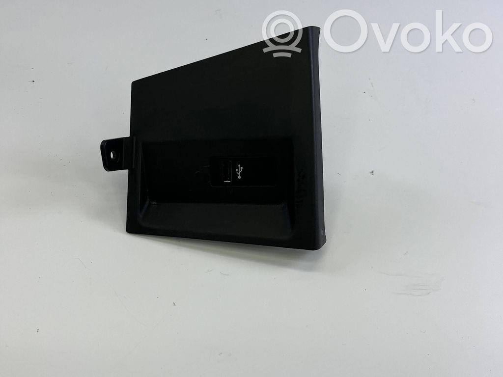 Enchufe conector USB   9319542