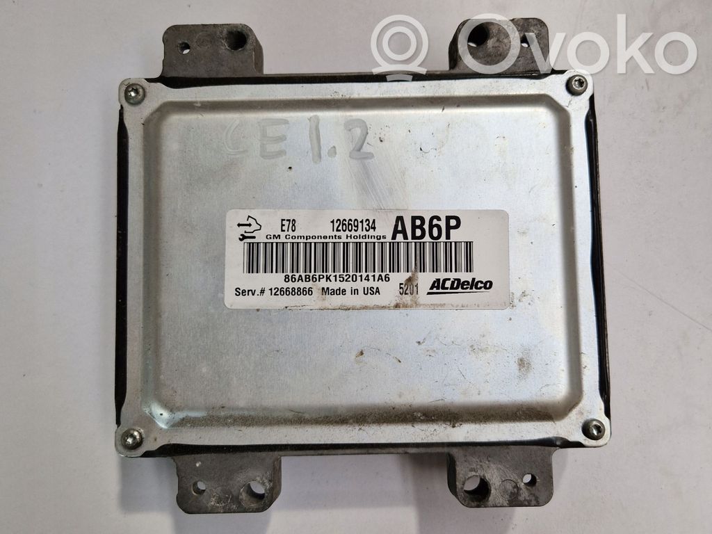 Opel Corsa E Engine control unit/module 