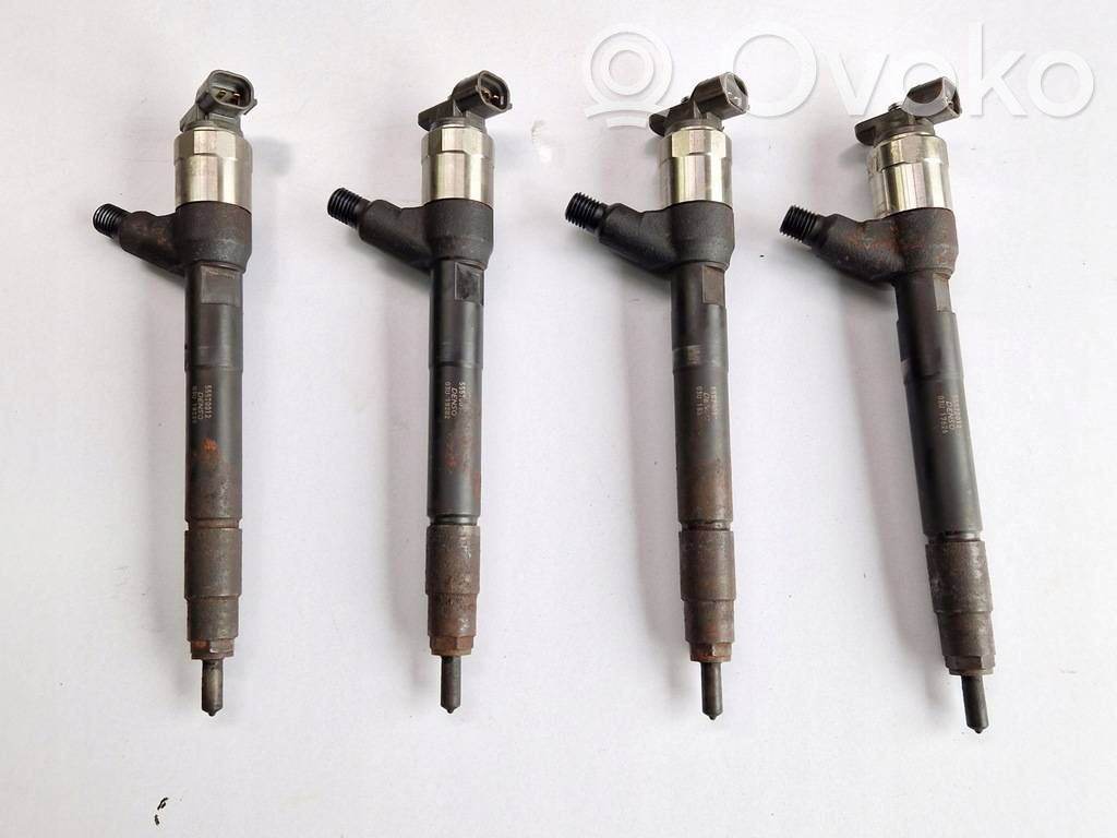 Inyector de combustible   55570012