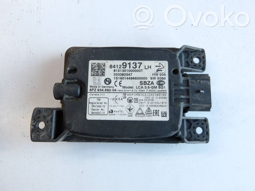 Opel Insignia B Blind spot module 