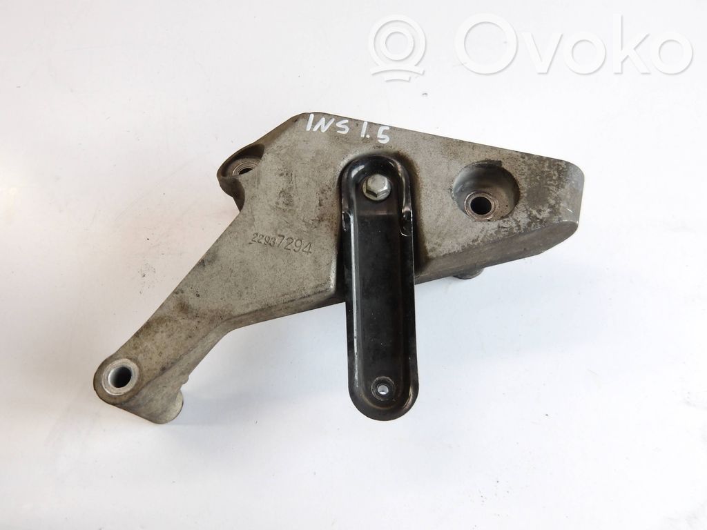 Opel Insignia B Engine mounting bracket 