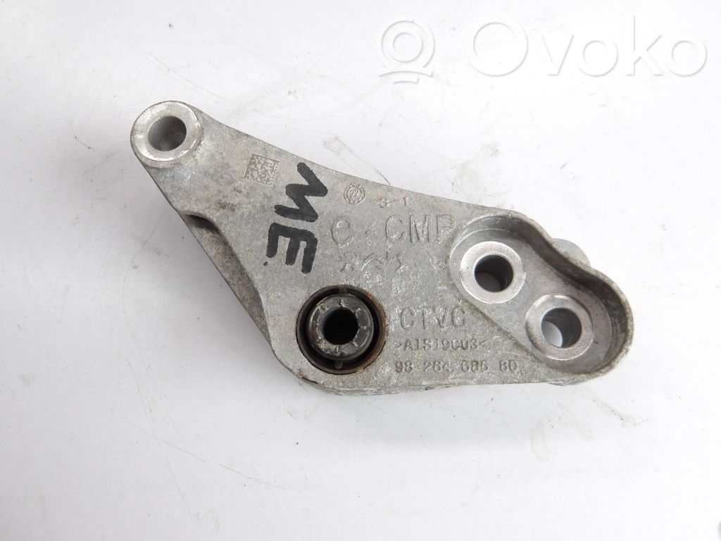 Opel Mokka B Engine mount bracket 