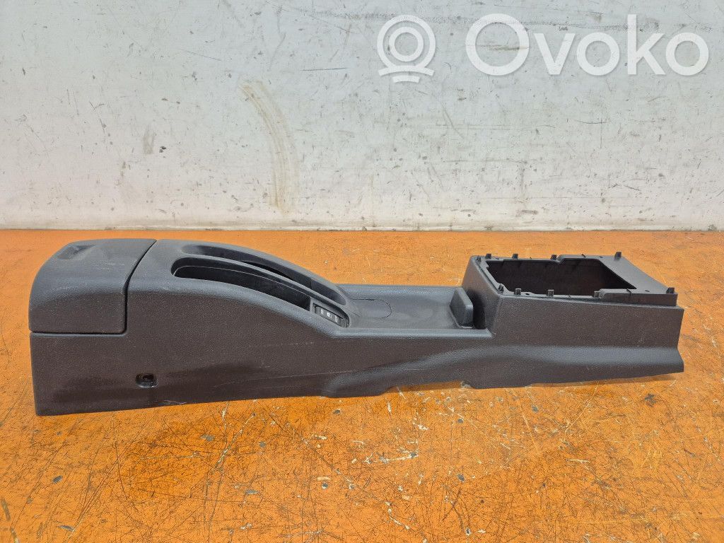 Nissan Note (E11) Consola central 